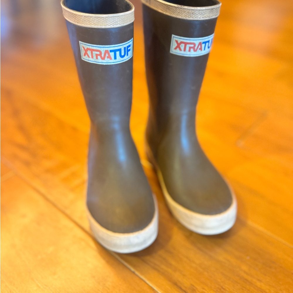 XtraTuf Kids Brown Rain Boots
